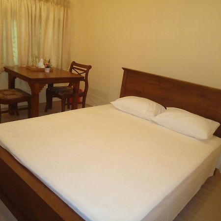 Guest House Kaduwela Exterior foto